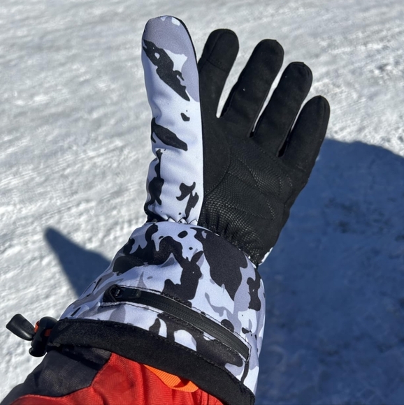 Heated Gloves for Men Women - Picture 7 of 10
